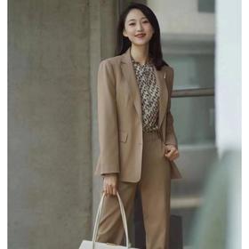 3楼 玖姿西装外套