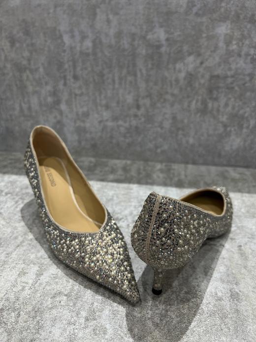 IUIU SECOND 新款尖头亮面浅口高跟鞋U23AE12751 商品图1