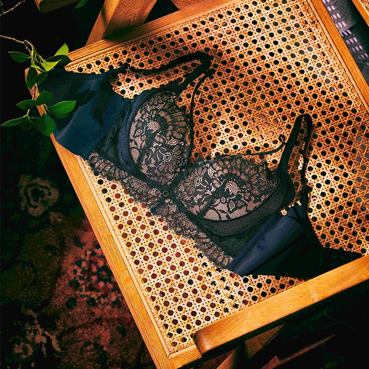 Maxroses蕾丝印画云感棉养护内衣黑色（赠内裤款式随机）