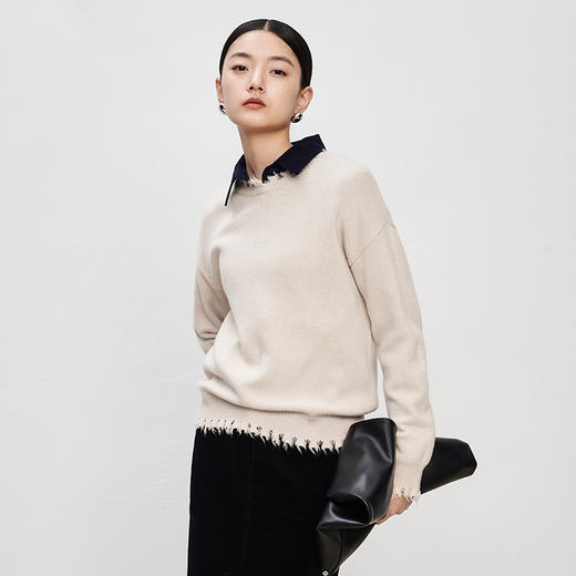 IN AND ON2023春款绵羊毛夹花流苏毛衣秋冬新款加厚保暖宽松叠穿针织衫 商品图5