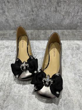 IUIU SECOND 新款娃娃头大蝴蝶结钻饰单鞋U23AE12621