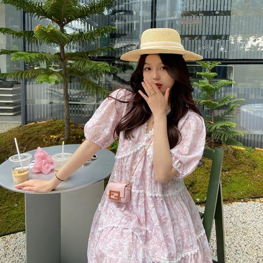金蘑菇菇【夏至未至】立体感气质小花花v领连衣裙 商品图1