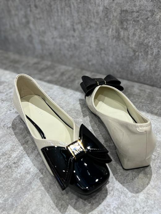 IUIU SECOND 新款拼色方头蝴蝶结浅口单鞋U23AE12691 商品图1