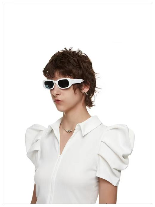 Lovely me蝴蝶结耳钉#1633 商品图1