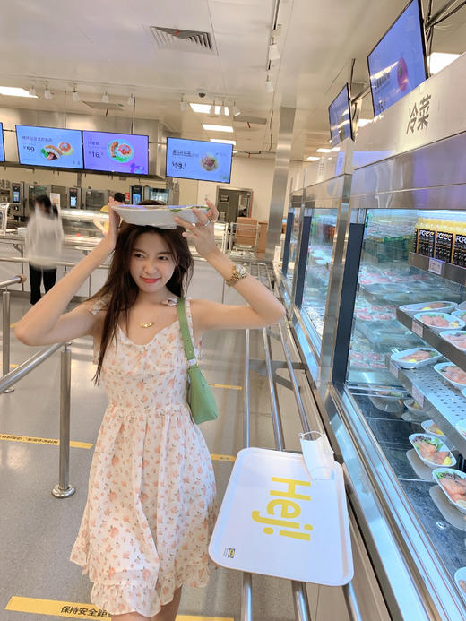 <曾小咸推荐>巨折清仓秒杀，稀有现货24小时发【仅限今日】  肩部系绳吊带连衣裙 商品图6