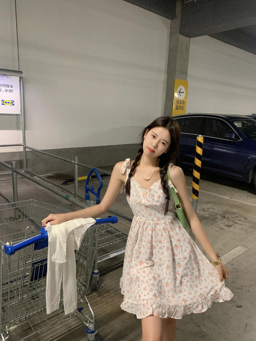 <曾小咸推荐>巨折清仓秒杀，稀有现货24小时发【仅限今日】  肩部系绳吊带连衣裙 商品图4