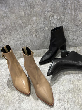 IUIU SECOND 法式尖头后拉链踝靴短靴U21DS44441