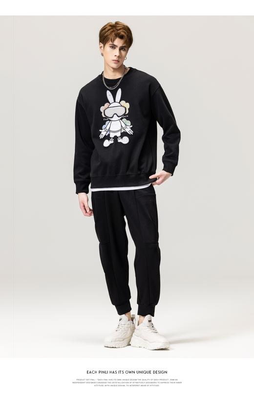 PINLI品立春季新款男士套头卫衣兔子压烫圆领上衣BG231109026 商品图2
