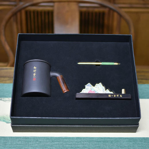 羽诗制造出品 山水风骨套装将军杯阳明元素笔架文创礼盒 商品图4