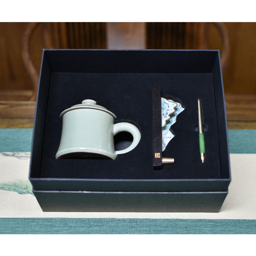 羽诗制造出品 青山揽梦套装越窑青瓷第一杯高原风情笔架文创礼盒 商品图4