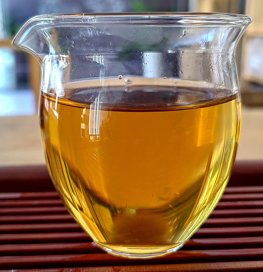 【库存不多】内部老茶友专供【冰岛老寨古树单株】2021年头春头采；总茶师宣哥联合冰岛老寨10号茶农:孔琪共同出品；200克/饼 【每个ID限购3份】 商品图4