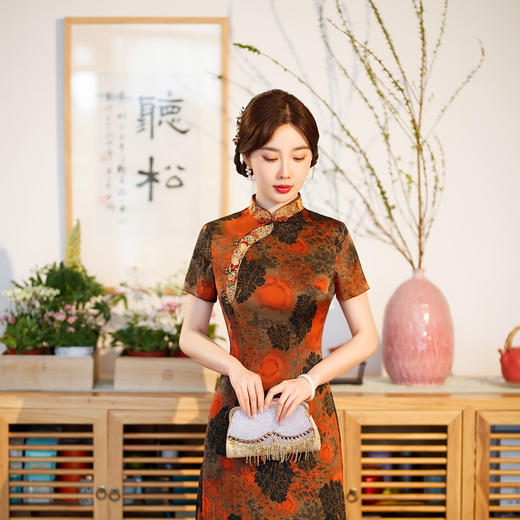 日常气质，春季改良A版刺绣旗袍中老年妈妈装旗袍ZA-018 商品图2