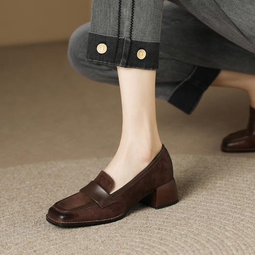 爆款百搭，平头粗跟真皮擦色单鞋BY-H209-1 商品图1