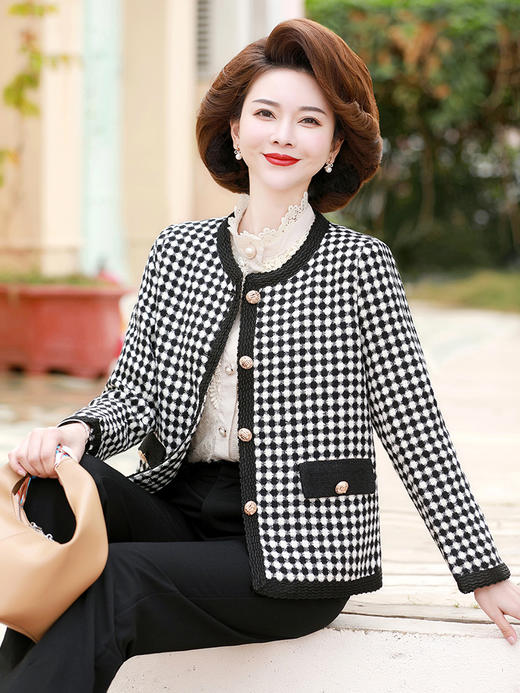 CX-妈妈气质千鸟格短款外套中年女春装薄款西装中老年春秋小香风上衣 商品图1