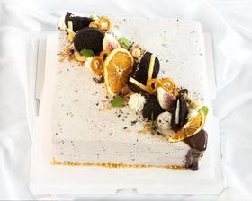 【甜久荟 咸奶油奥利奥芒果蛋糕】经过多次试验推出的一款本店特色蛋糕 芒果内陷 奥利奥咸奶油 果干和扭结饼干装饰 下午茶也是绝配 也适配商务活动