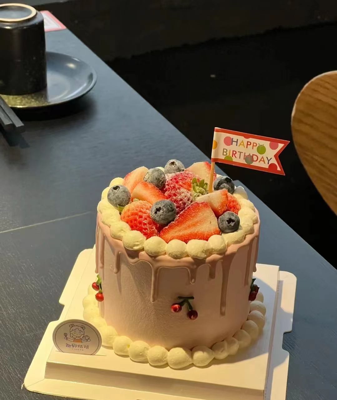 黑巢-黑巢- 巧克力草莓蛋糕生日蛋糕