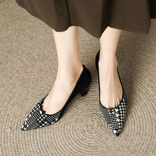 浪漫优雅，春季羊反绒拼色三种跟高单鞋BY-HH363 商品图3