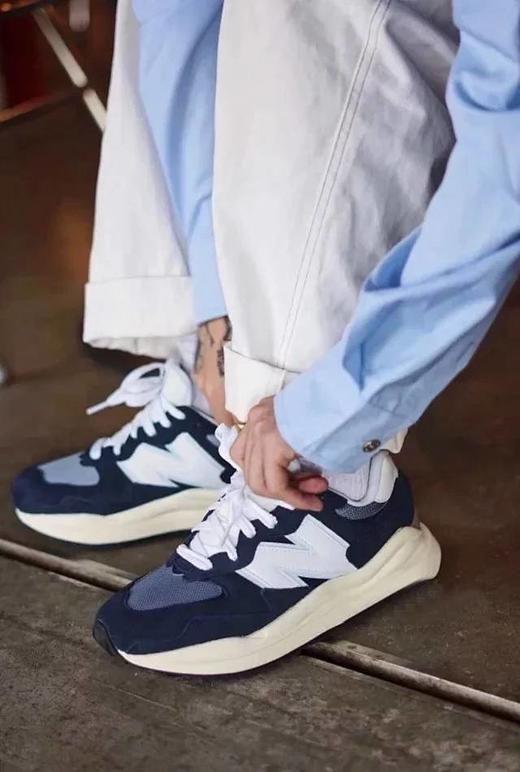 5740全新配色！！情侣款复古休闲运动鞋 厚底增高 商品图0