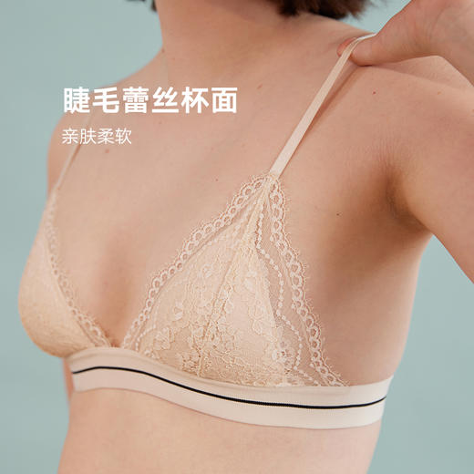 弗利少女蕾丝三角杯内衣法式文胸套装固定胸垫薄款小胸无钢圈春季新品 商品图1