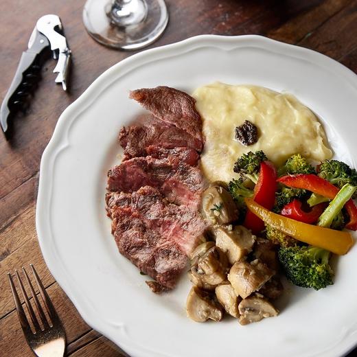 雪龙和牛附土豆泥烤时蔬 Wagyu Blade Chuck with Mashed Potato & Veggie 商品图0