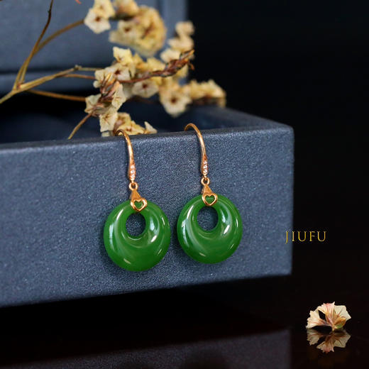 18K玫瑰金和田玉（碧玉）镶钻耳饰--心心相印 /高抵扣16*5mm/总长31.5mm/阳绿 商品图1