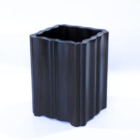 方形葵口°紫光檀素笔筒