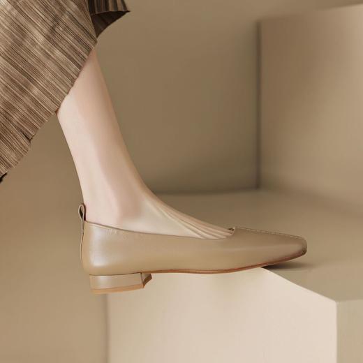 低跟米白色方头玛丽珍鞋，焦糖色平底鞋女软底浅口单鞋OFSM-6715 商品图3