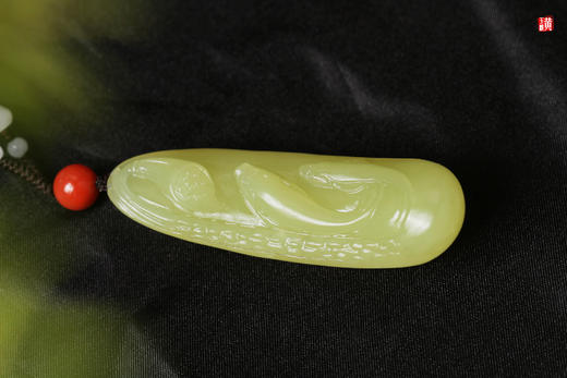 和田玉黄玉金鱼吊坠【连年有鱼】  配精美编织挂绳 商品图4