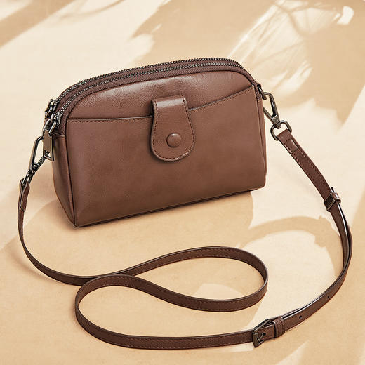 Safiya/索菲娅 2023新款高级感复古手机包单肩包包女式斜挎包女包SF9135016Y 商品图1