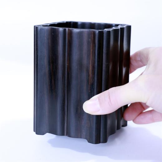 方形葵口°紫光檀素笔筒 商品图2