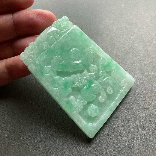 糯种飘阳绿翡翠大龙牌 商品图6