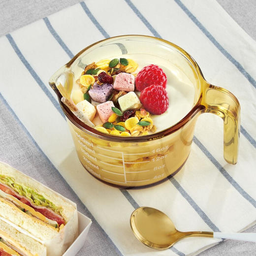 康宁（VISIONS）琥珀色耐热玻璃量杯 家用儿童早餐冲泡牛奶杯奶茶杯烘培量杯 500ML琥珀色量杯 商品图2