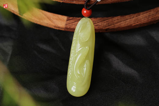和田玉黄玉金鱼吊坠【连年有鱼】  配精美编织挂绳 商品图1