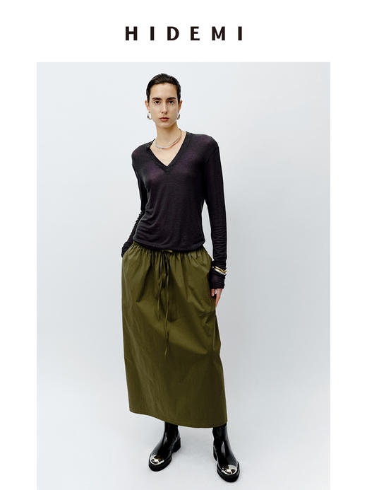 HIDEMI 柔顺云朵感清透V领超显瘦长袖薄针织T恤上衣 黑色/灰色/白色 商品图4