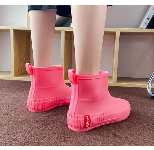 【超软又防滑的成人雨靴】 特别好穿 PVC材质 雨天一样可以潮流搭配 商品图12