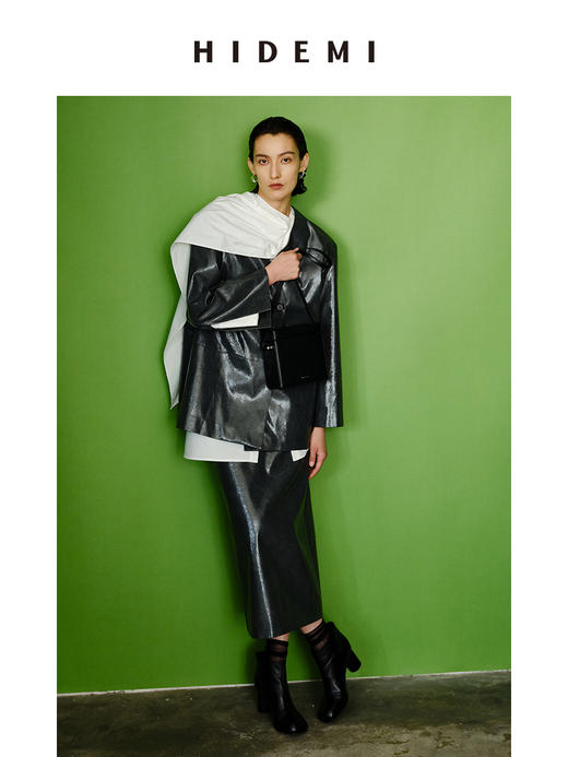 HIDEMI 特殊蜥蜴压纹V领宽肩大廓形极简西装 商品图0