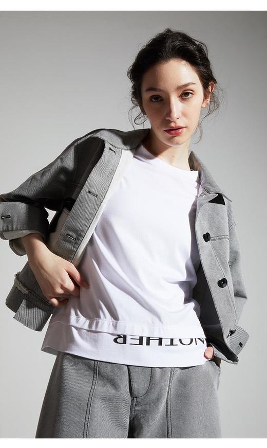 2楼名邦简约潇洒灰色基础短款复古牛仔夹 商品图3