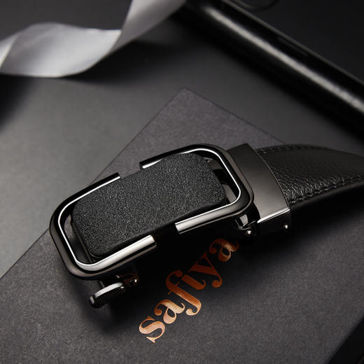 Safiya/索菲娅 二层牛皮2023新款男士皮带自动扣腰带简约百搭腰带SF500020Y 商品图2