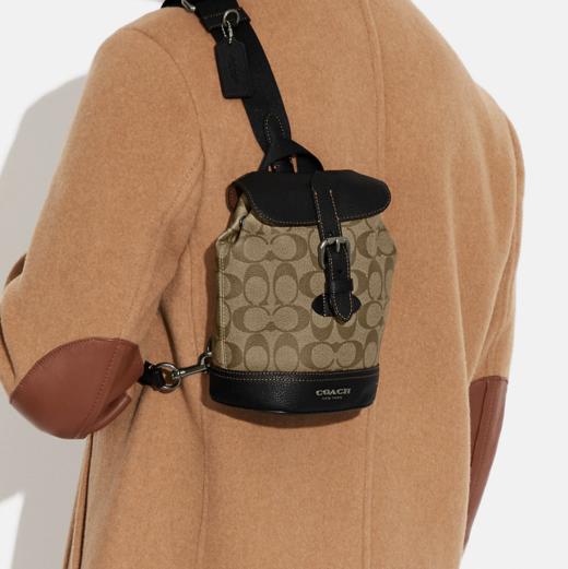 4折好价￥1399直邮到手！Coach Hudson 骑手包胸包 商品图2