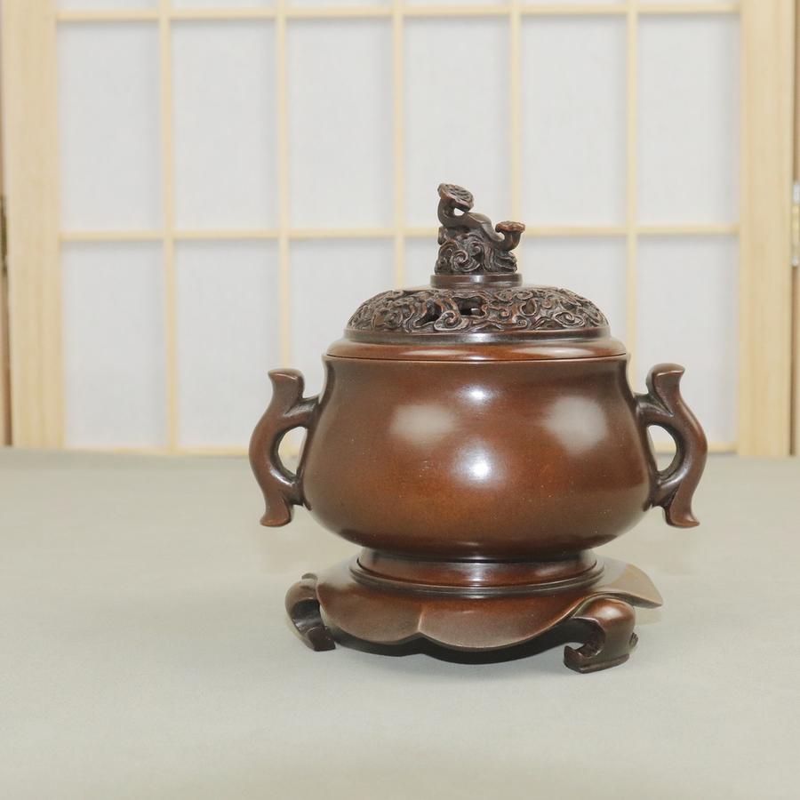 如意钮鱼耳熏炉