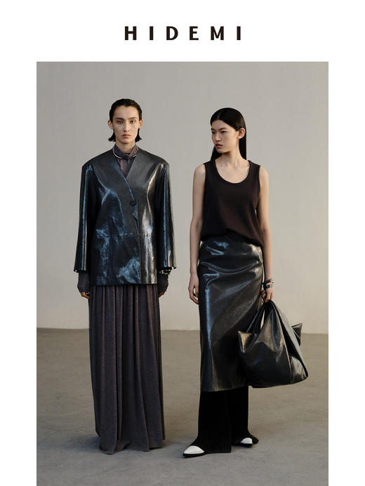 HIDEMI 特殊蜥蜴压纹V领宽肩大廓形极简西装 商品图1