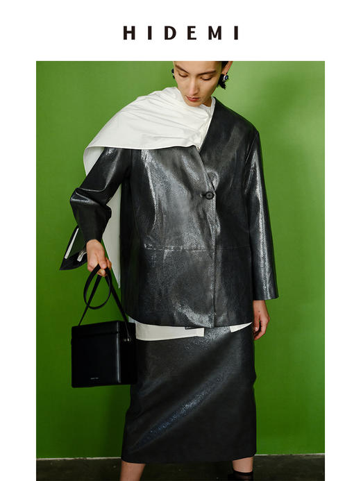 HIDEMI 特殊蜥蜴压纹V领宽肩大廓形极简西装 商品图11