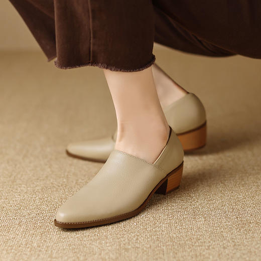 纯色优雅，新款粗跟复古尖头单鞋LD-F6269 商品图11