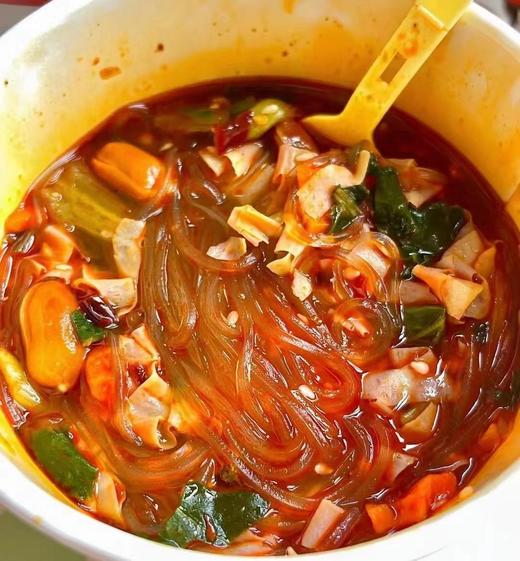 【6桶整箱】于小鲜清真酸辣粉正品桶装整箱6桶地道西北风味酸辣十足网红方便面速食196g*6桶（粉条120g+料包76g） 商品图3