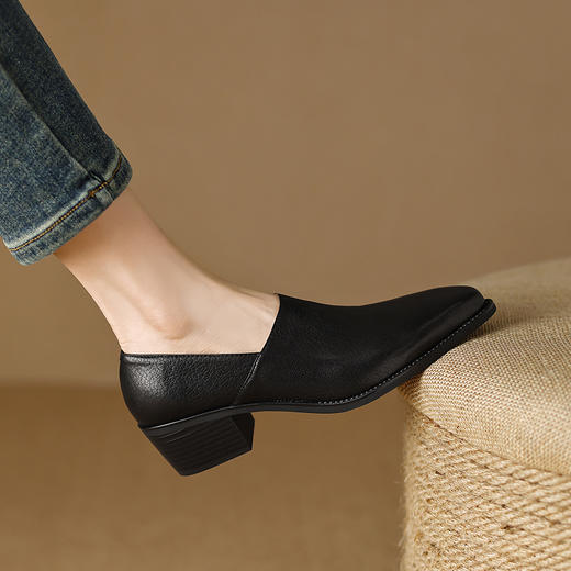 纯色优雅，新款粗跟复古尖头单鞋LD-F6269 商品图3