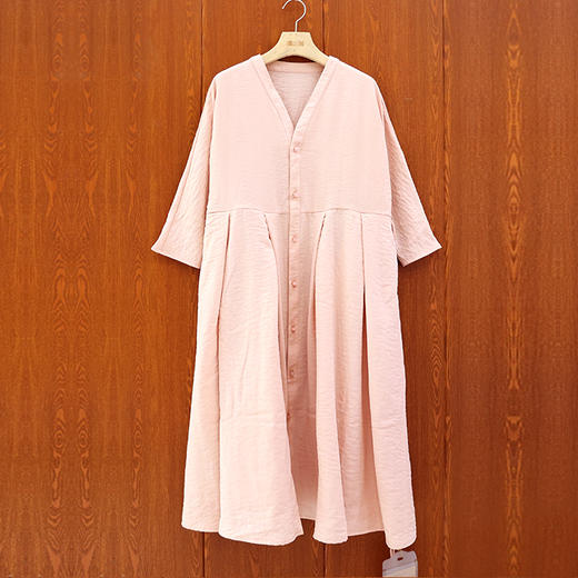 【抖音专属】V领系扣连衣裙（19807027十样锦） 商品图0