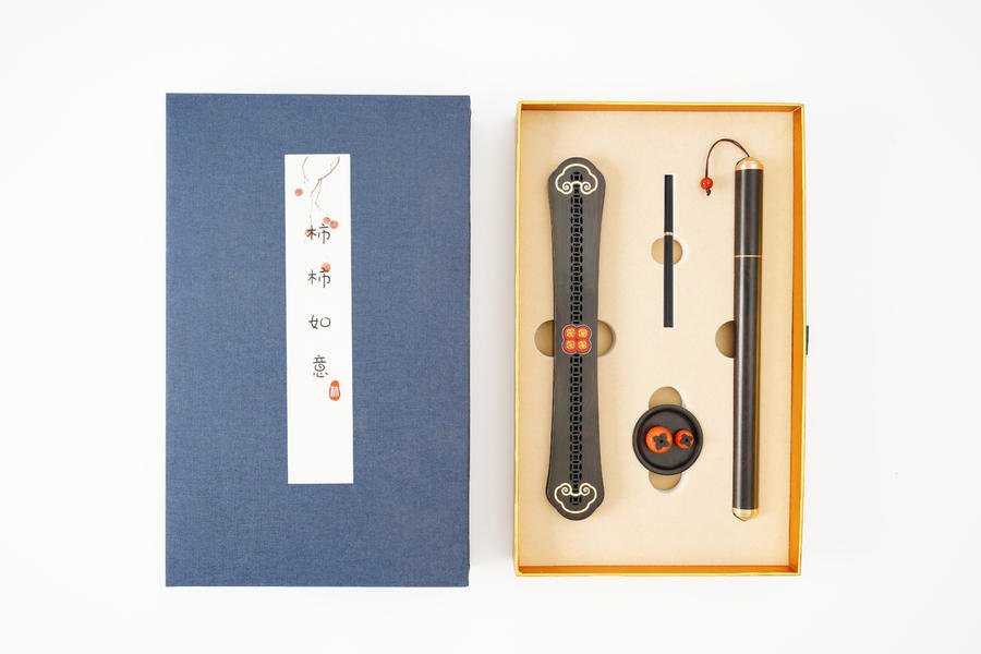 柿柿如意-- 黑檀四件套香礼盒（含富森红土沉香7克）