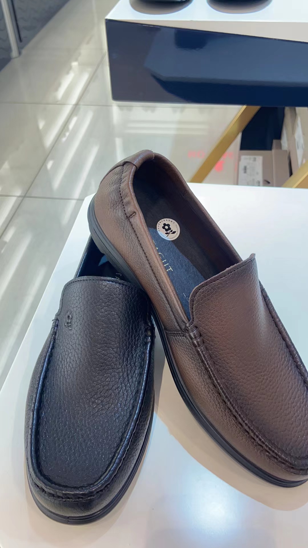 梦特娇A61333625A黑