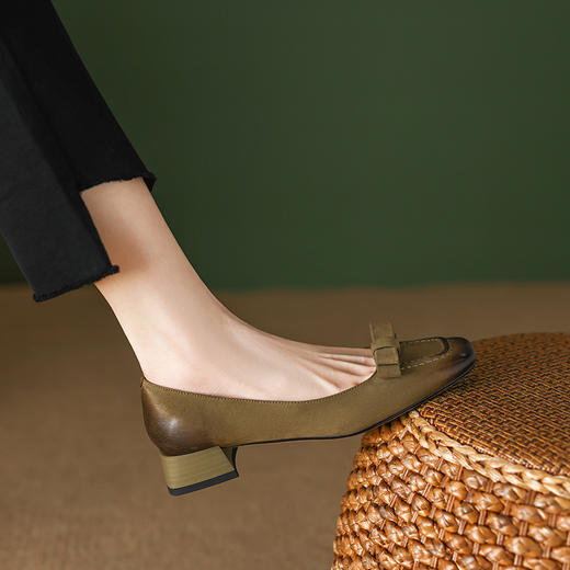 春季新款，复古擦色方头粗跟单鞋YF-A3072 商品图10