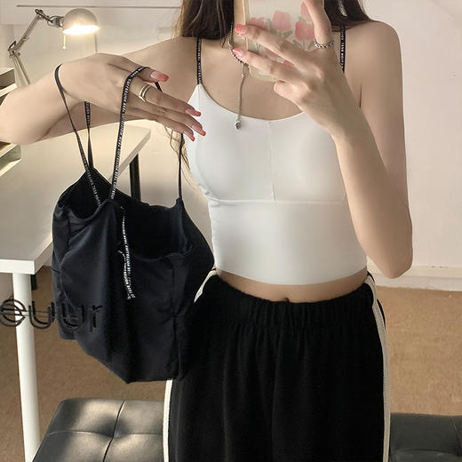 【冰氧感❗️冰丝交叉美背吊带】新款自带胸垫免穿内衣，字母带性感美背吊带，裹胸抹胸内搭上衣短袖 商品图4